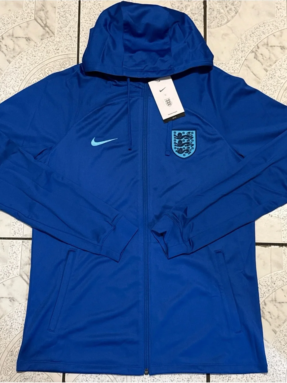New Nike Dri-FIT England Strike Hooded Track Jacket Men’s Size Medium DM9529-480